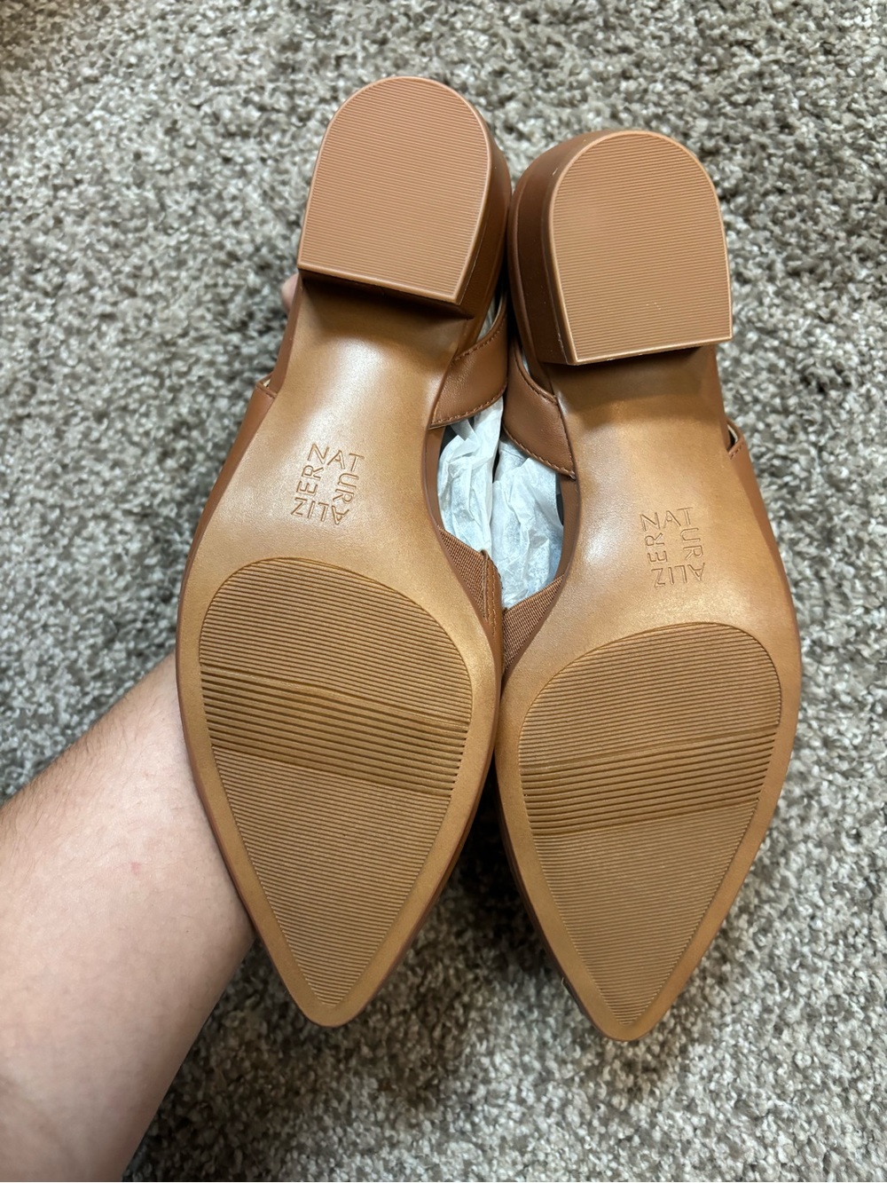 Naturalizer Banks Slingback Kitten Heels English Tea Leather Beige Tan 8 Wide - Picture 4 of 5